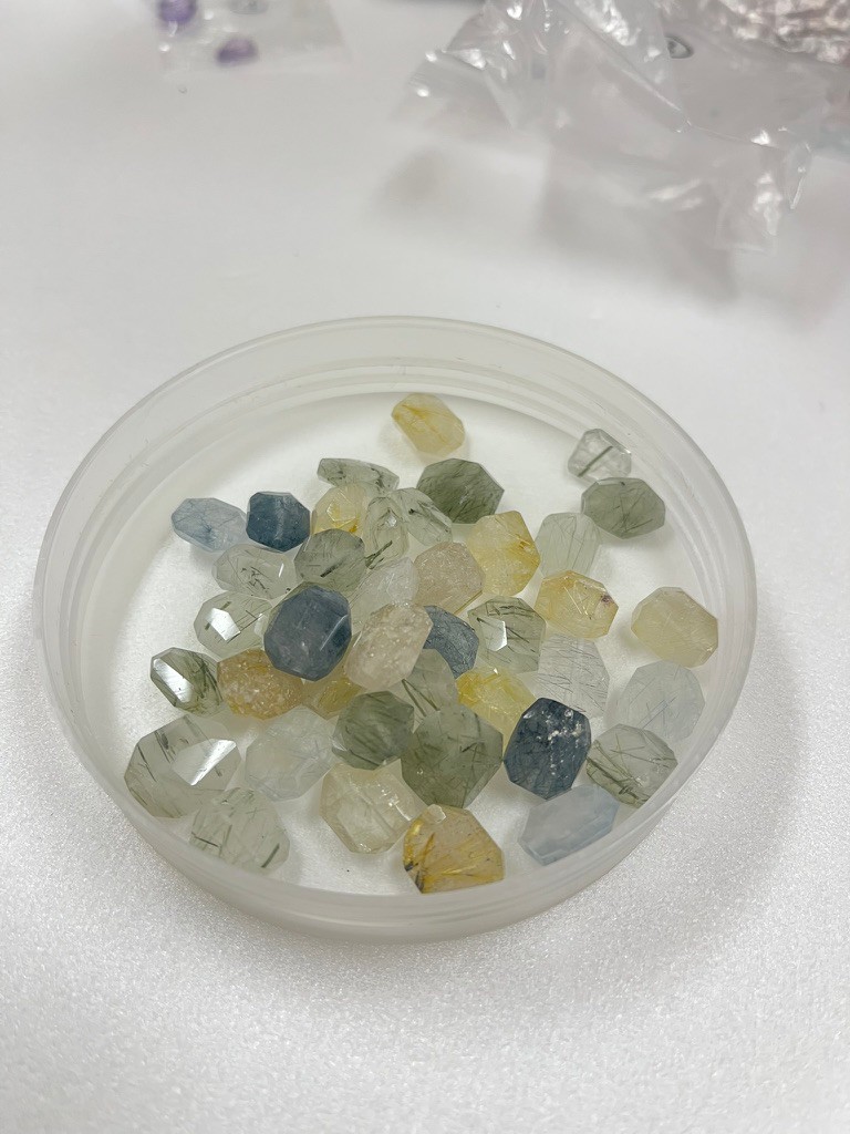 ジュエリー端材